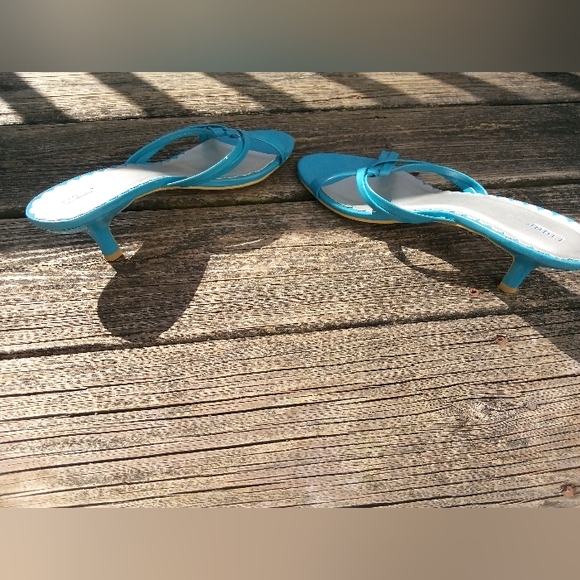 Fioni Strapless Heels - Picture 6 of 6